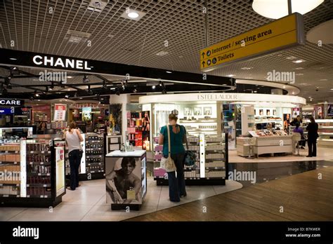 chanel gabrielle heathrow|Chanel Heathrow terminal 3.